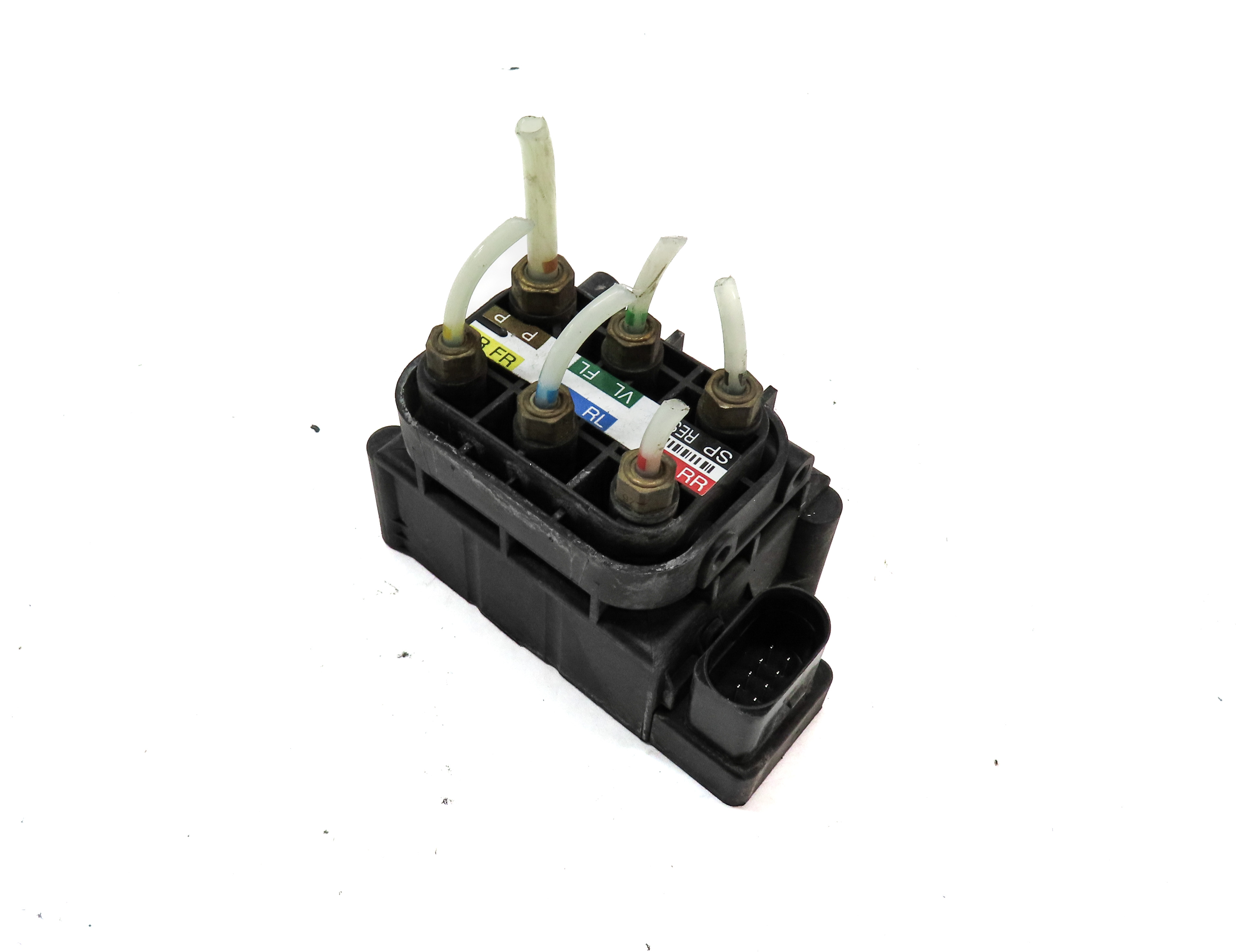 2015 MERCEDES GL550 (X166) AIRMATC AIR SUSPENSION VALVE CONTROL BLOCK — exact item pictured